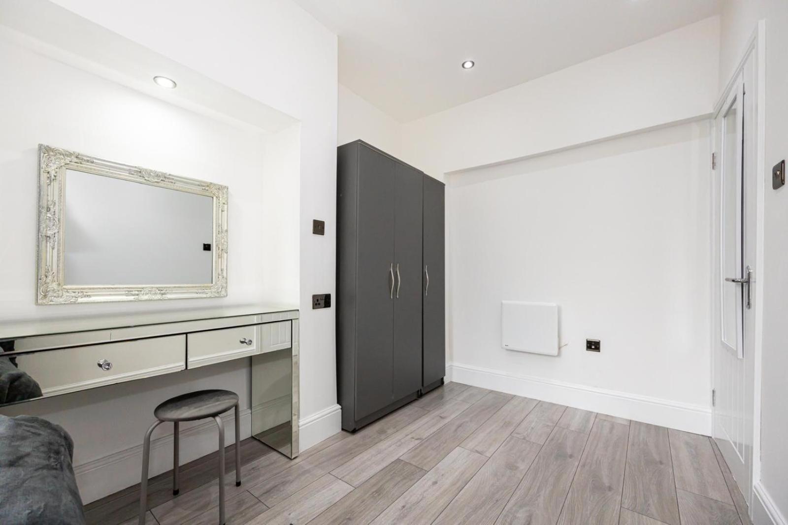 Westpoint Luxury Apartment Manchester Phòng bức ảnh